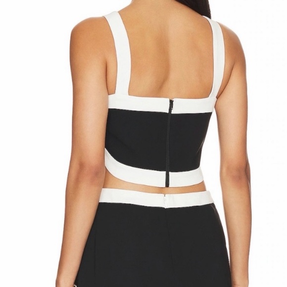 Amanda Uprichard Black and White top - Picture 2 of 3